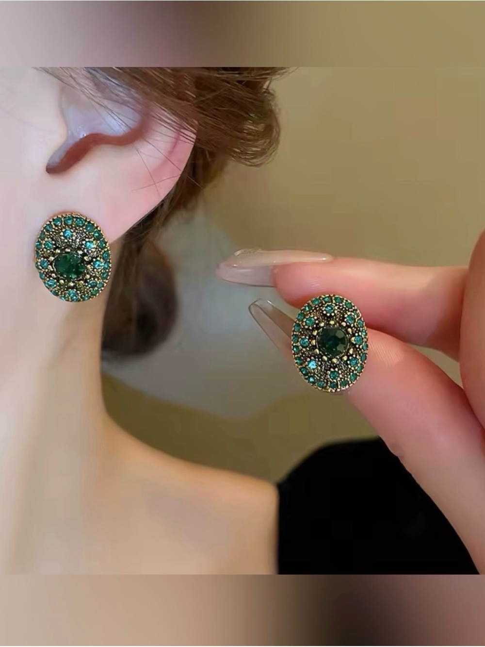 Green Crystal Oval Stud Earrings - Emerald Tone